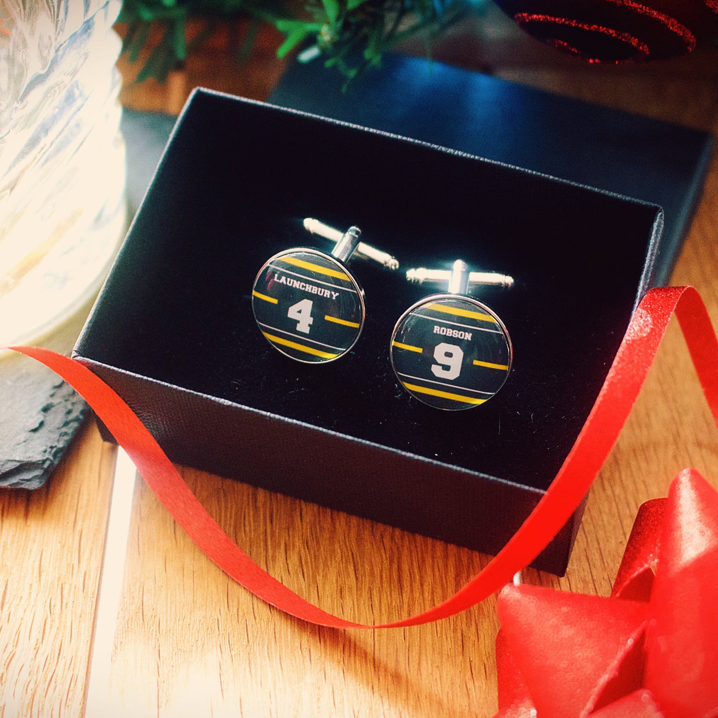 Wasps Rugby Cufflinks. Personalised gift for rugby fan. Christmas present for men. Premiership Rugby. Sports jersey. Tie Clip. Pocket Watch