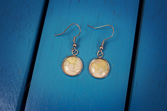 Vintage Map Earrings. Old fashioned globe jewellery. Attractive explorer map. Antique world map. Gift for adventurer. Gift for her. Travel.