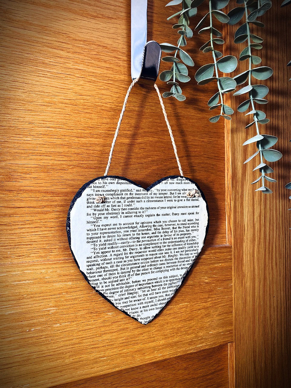 Recycled Book Page Decorative Slate Hearts. Book Lover Gift. Literature Home Decor. Upcycled Homeware. Classic Stories. Old Books. Bookworm